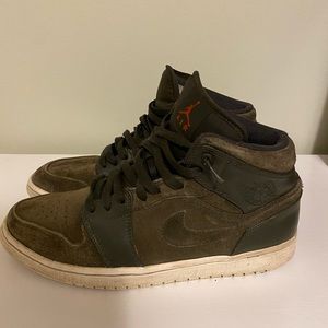 Nike Jordan 1 Suede Sneakers